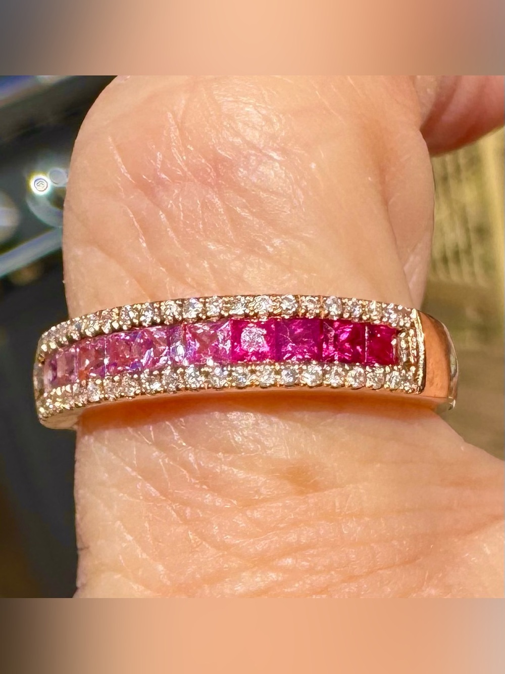 Beautiful 18k 750 Rose Gold Ombré Pink Sapphire Diamond Ring Channel Set Stones